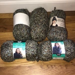 YARN BUNDLE (Set of 5 Skeins)